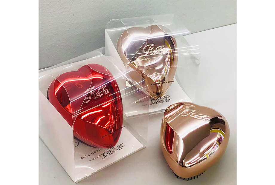 大人気‼『Refa (リファ) ハートブラシ』